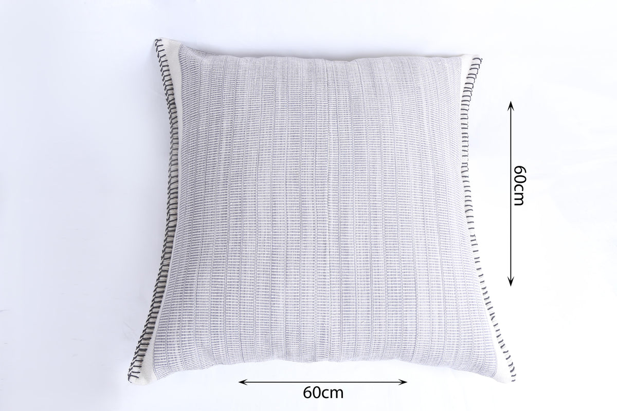 60 x 60 cm Mena Pillow