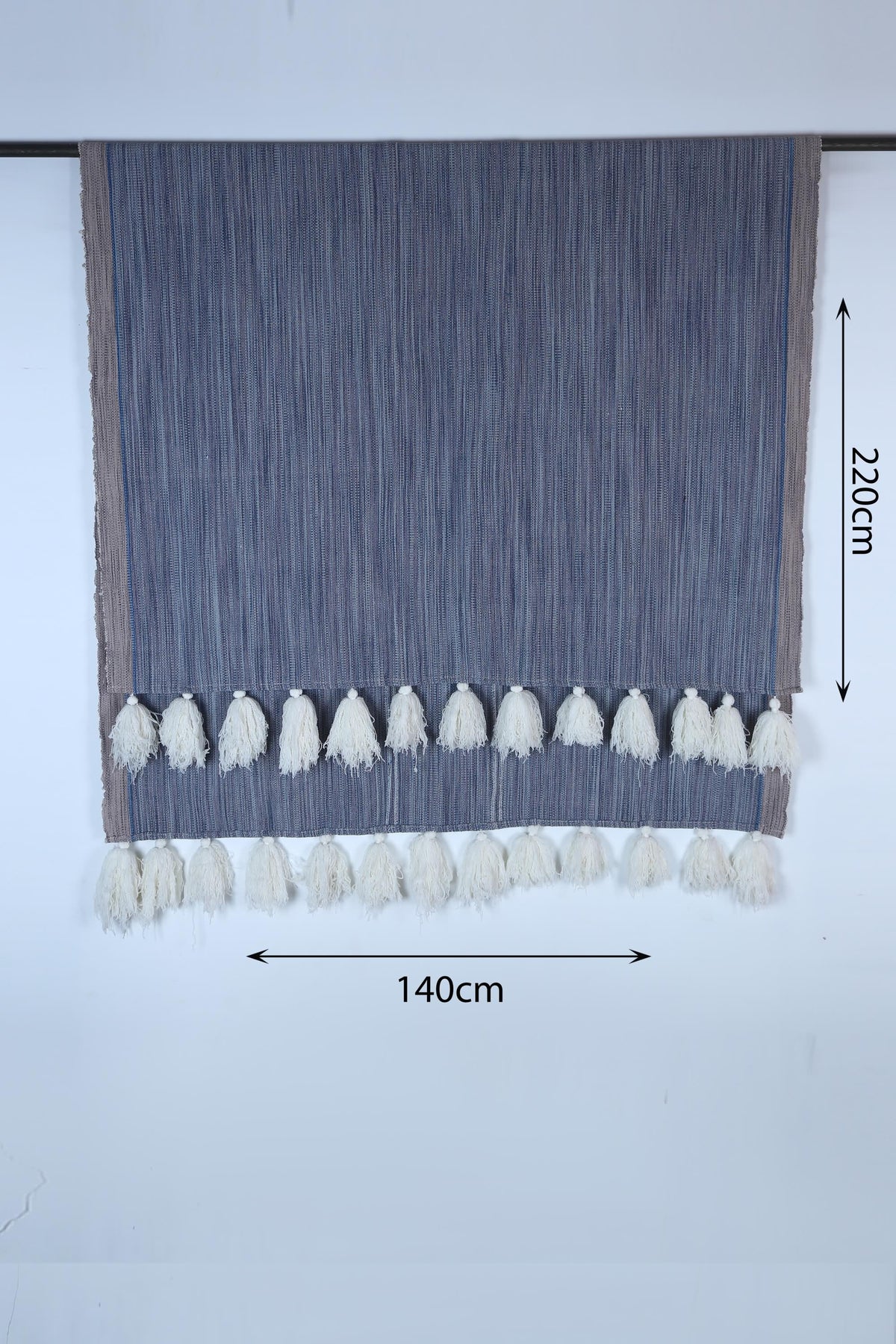 220 x 140 cm Mena Throw