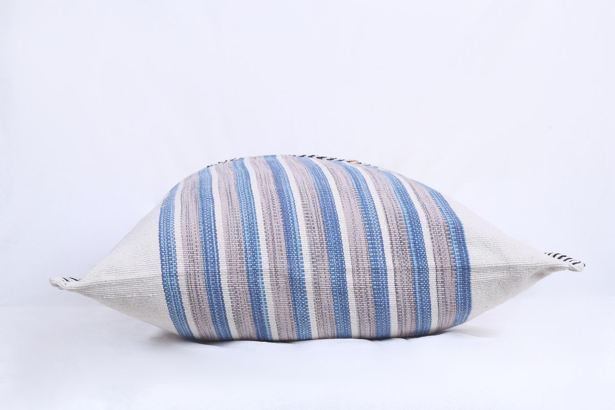 65 x 100 cm Mena Pillow