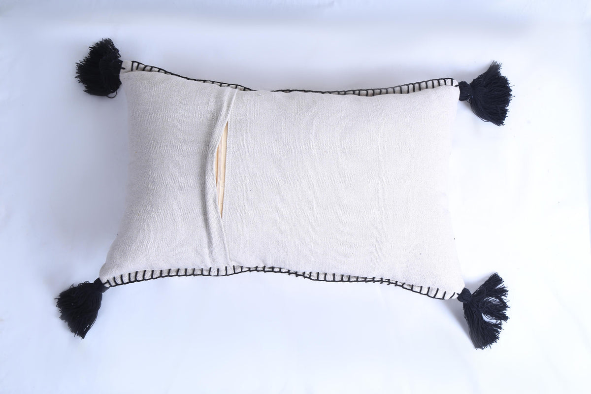 40 x 60 cm Nerma Pillow