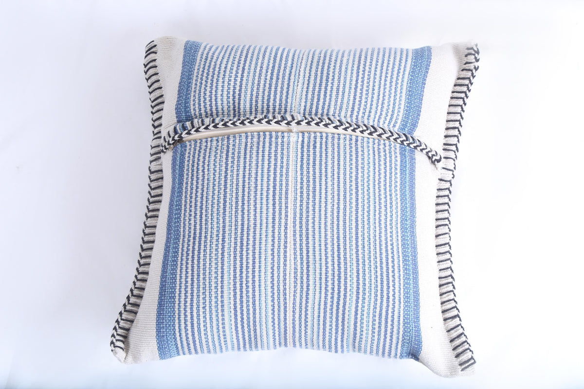 60 x 60 cm Mena Pillow