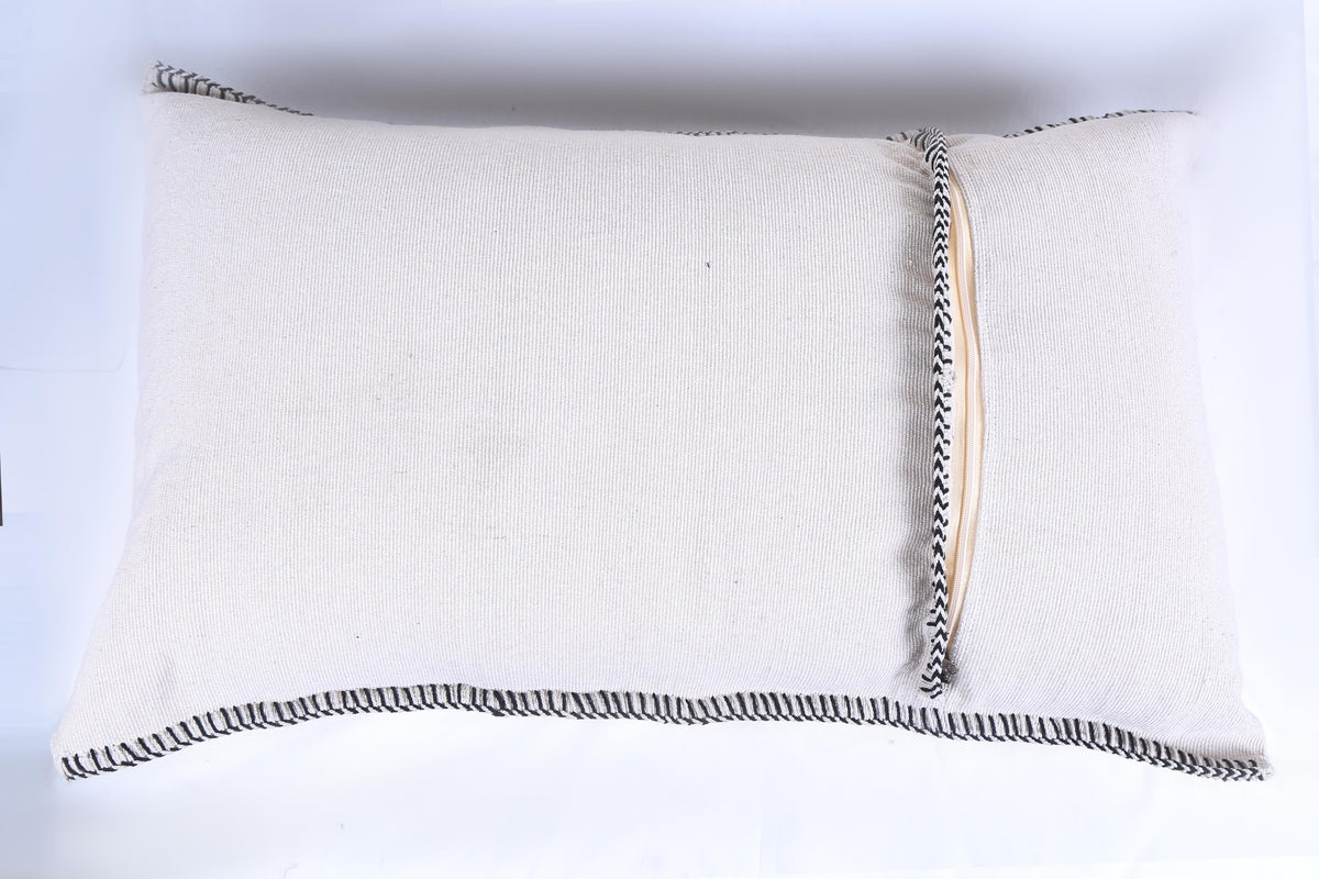 65 x 100 cm Mena Pillow