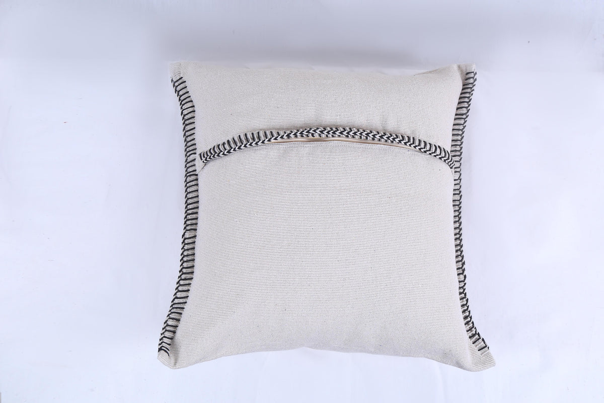 50 x 50 cm Mena Pillow