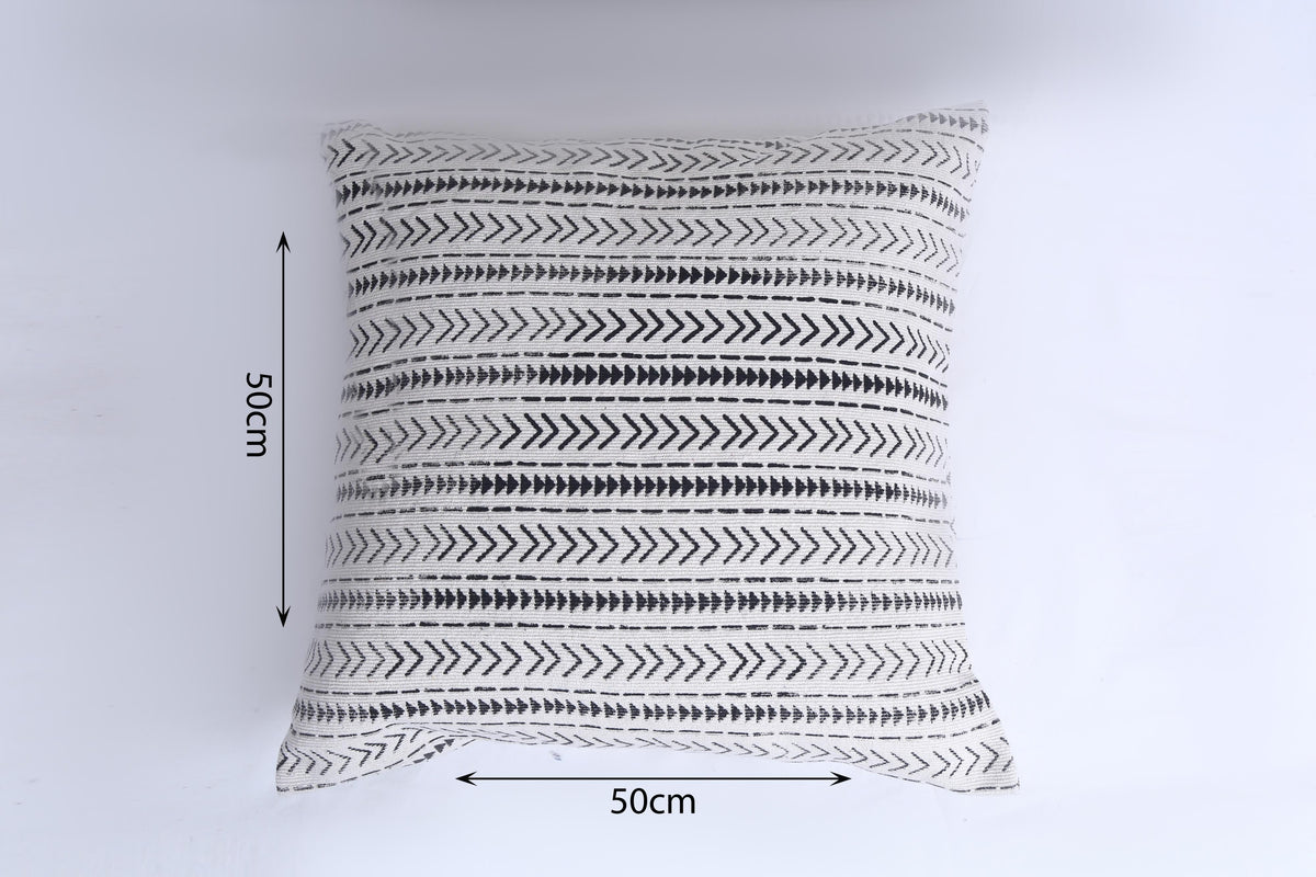 50 x 50 cm Mena Pillow